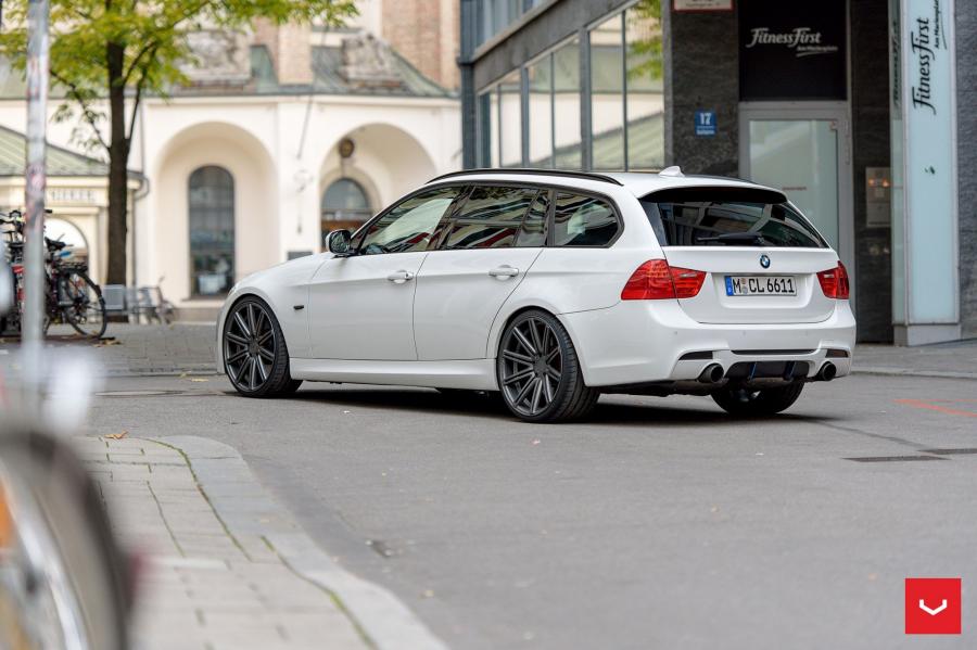  BMW 3-Series Touring on Vossen Wheels (CV4) 2016 года  (фото 19 из 26)